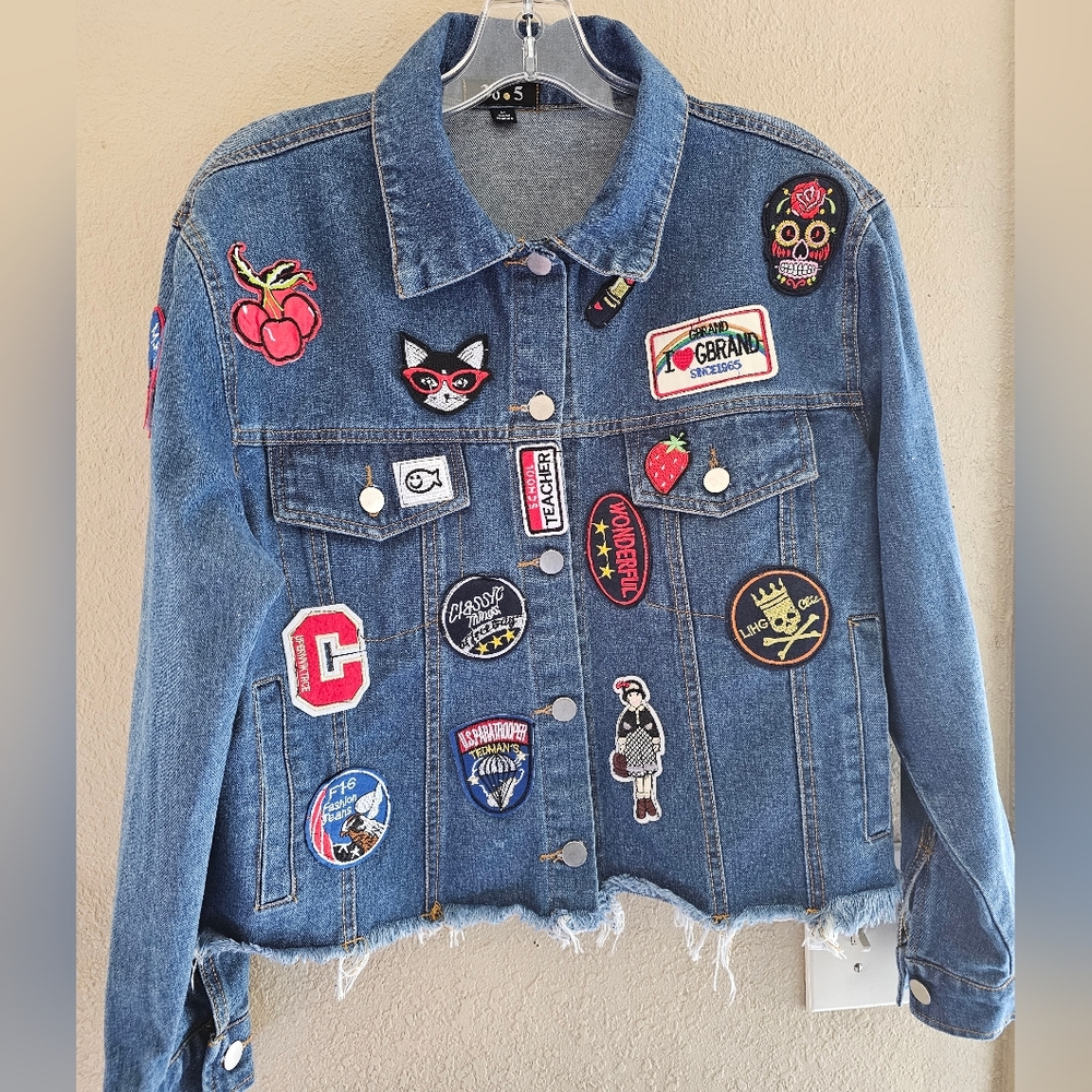 3.65 women's cropped jeans patch jacket women's size medium color denim - Picture 3 of 6
